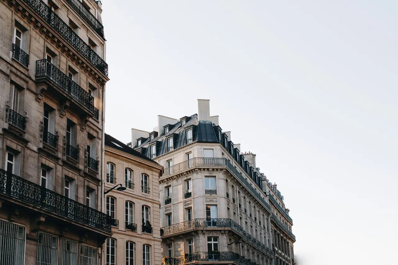 Façades d’immeubles parisiens